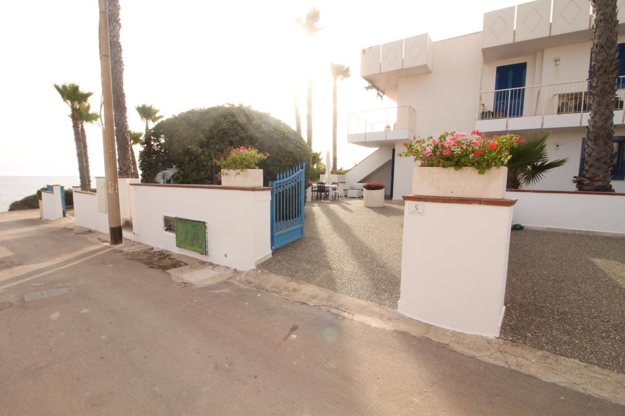 Residence Mare Azzurro Torre San Giovanni Ugento Exterior photo